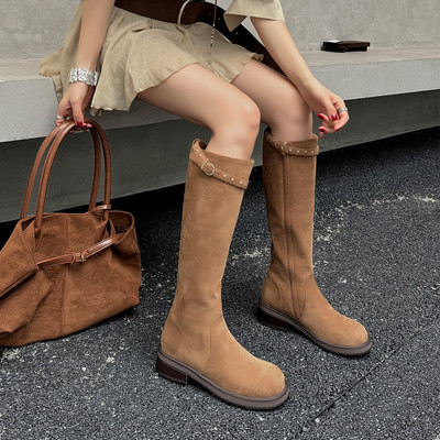 靴子美拉德圆头平底铆钉扣带高筒骑士靴显瘦纯色长筒靴女2025新款