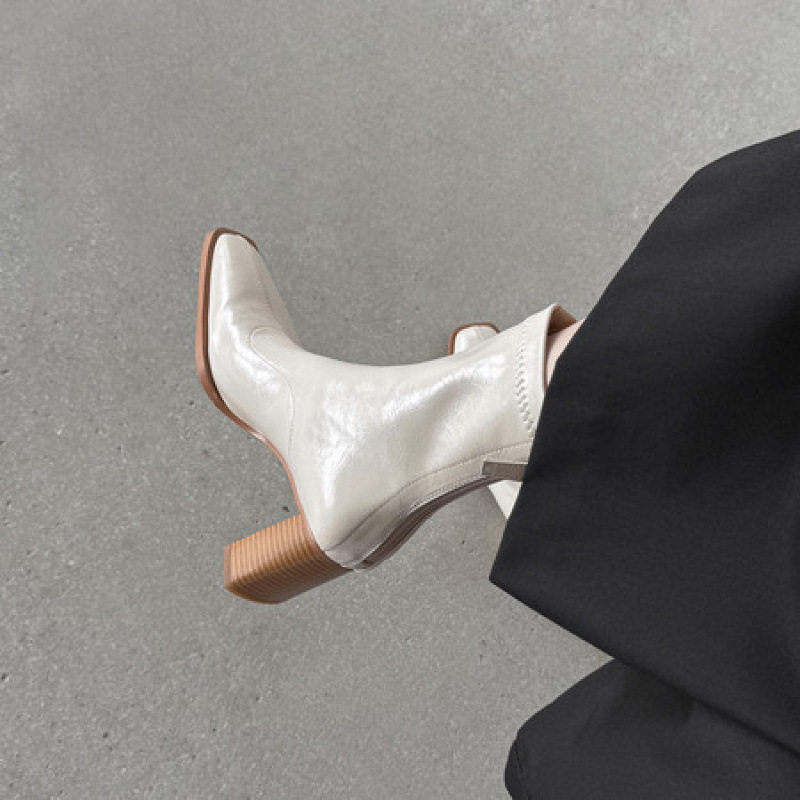 法式配裙子米白色单靴方头弹力瘦瘦靴小个子粗跟高跟短筒马丁靴女,户外/登山/野营/旅行用品,登山鞋/徒步鞋,淘宝优惠券,粉丝福利购,淘宝优惠卷