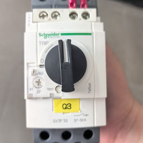 议价施耐德电动机保护器 GV3P50 37-50A可维修