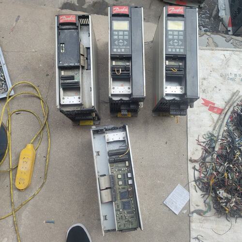 议价VLT5008 丹佛斯VLT5000变频VLT5008PT5可维修