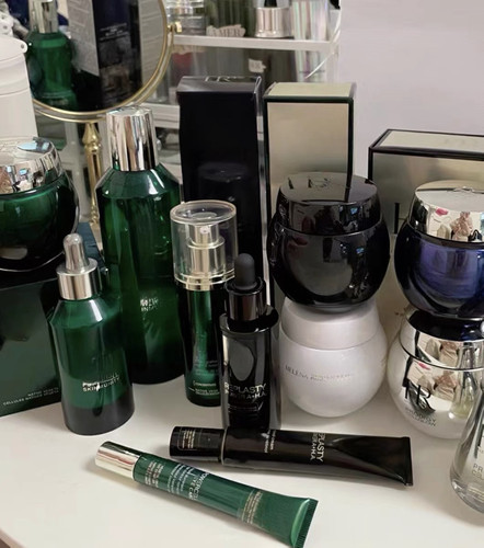 样板间衣帽间直播间大牌化妆品空瓶护肤拍摄道具黑绷带品牌摆设
