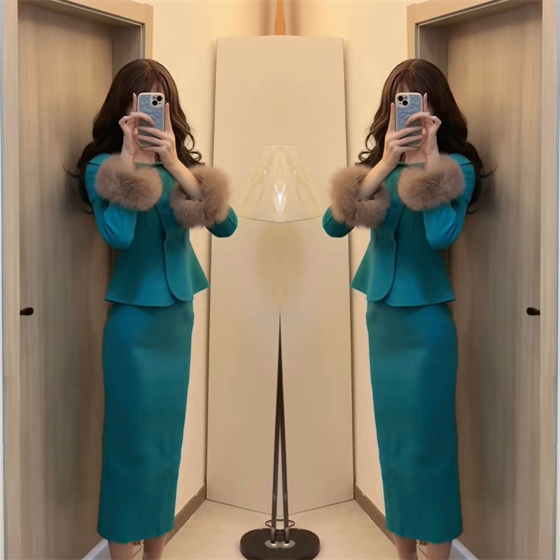 高品质网红爆款2022年冬季新款修身拼接毛毛袖上衣半身裙两件套女,女装/女士精品,时尚套装,淘宝优惠券,粉丝福利购,淘宝优惠卷