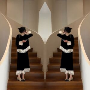 女士网红爆款套装裙2023年秋季新款洋气时尚宽松拼接花边上衣裙子
