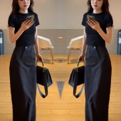 纯色短袖 净版 百搭T恤上衣搭配高腰显瘦半身裙潮 气质韩版 简约时尚