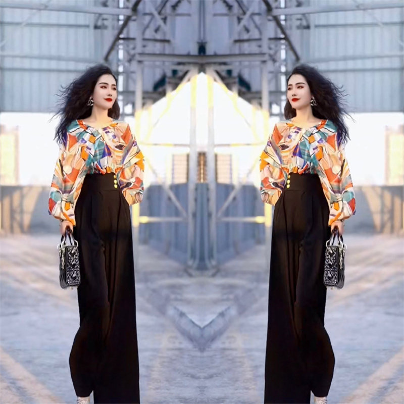 抖音爆款网红同款2023年春季新款气质百搭显瘦宽松打底衫高腰裤子