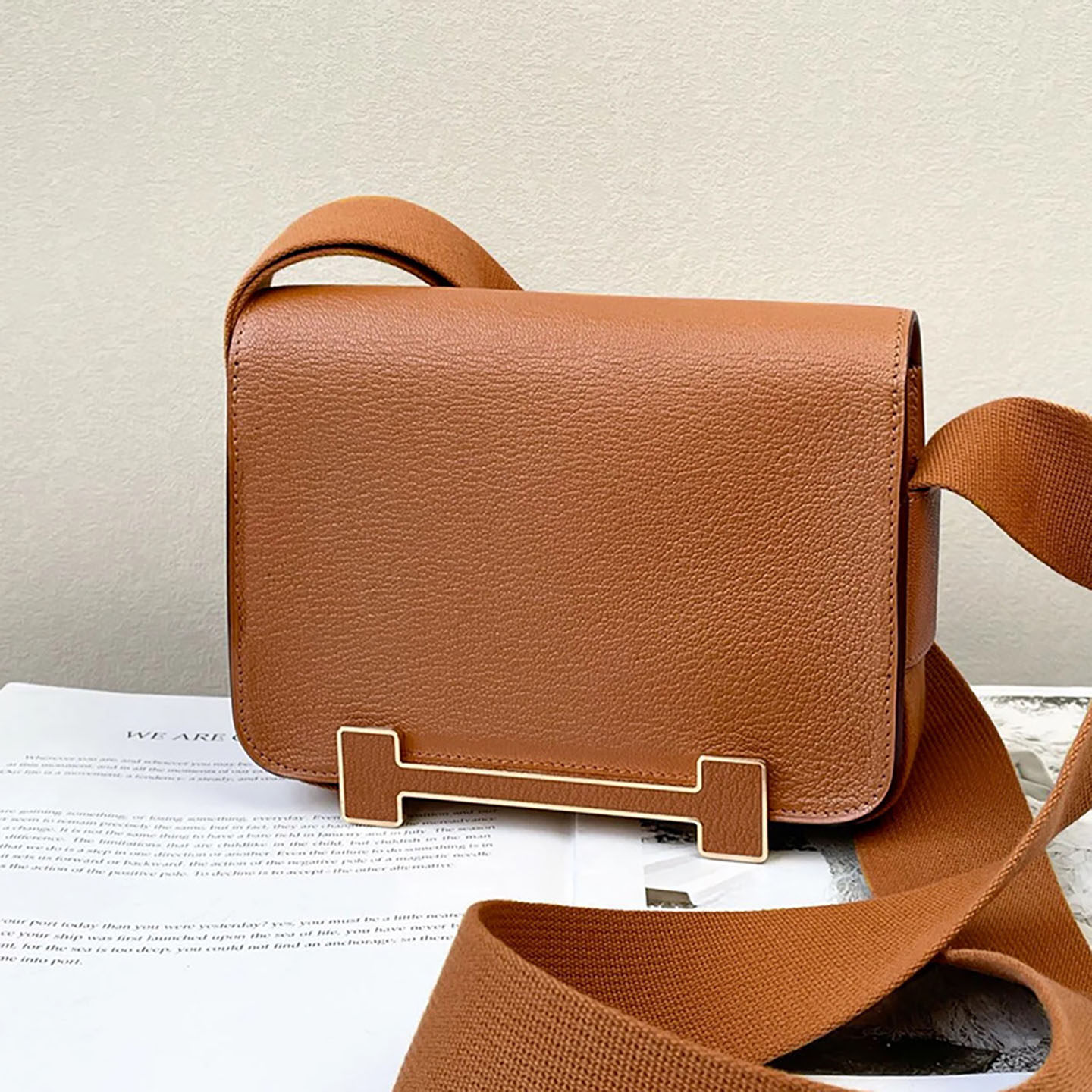 欧美时尚新款木屐包真皮女宽肩带单肩斜挎小方百搭空姐舒服通勤包