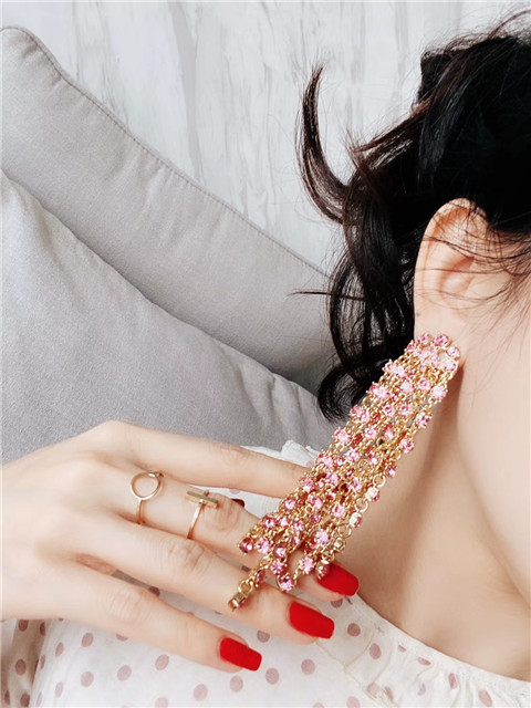 潮搭高级感夸张小众设计三色耳夹