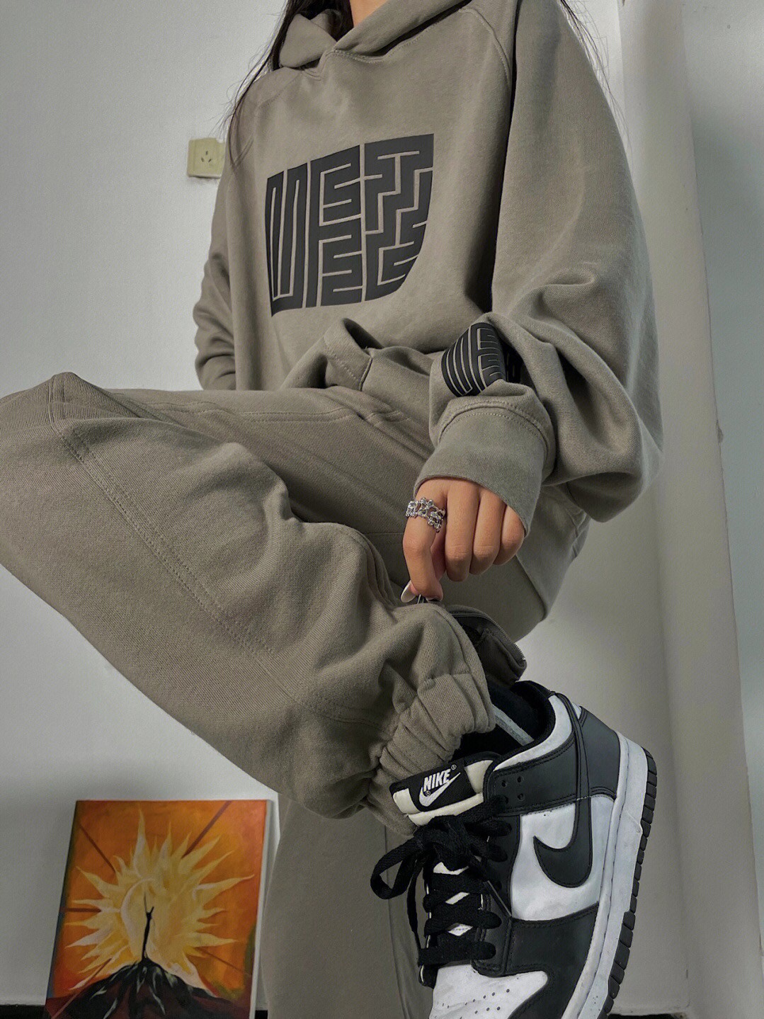 아메리칸 틈새 하이 스트리트 후드 스웨트셔츠 캐주얼 스포츠웨어 여성용 가을 겨울 정장 루즈하고 패셔너블하며 다용도가 뛰어난 투피스 세트