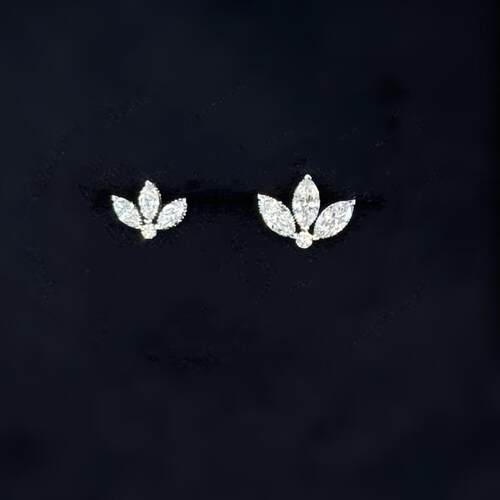 小众高级感18K金莲花钻石耳钉