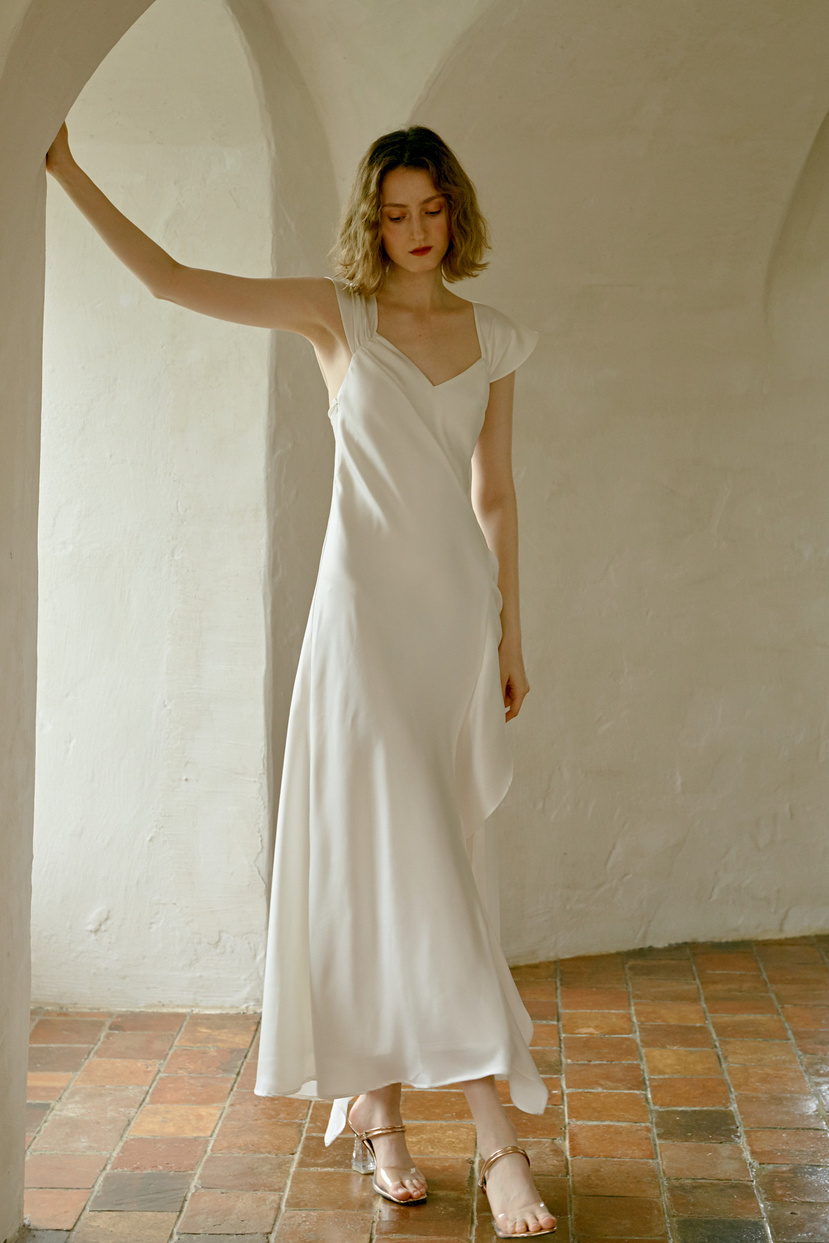 missdreamer新款显瘦露腿轻婚纱晨袍after party礼服裙