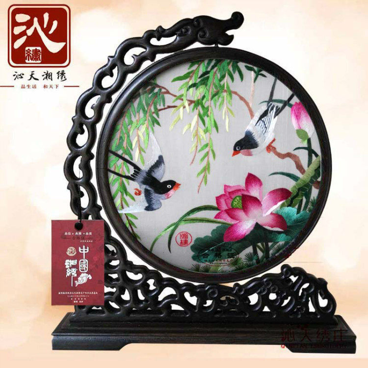 多款荷花燕子鸟湘绣成品手工双面刺屏风书房摆件特色工艺出国礼物