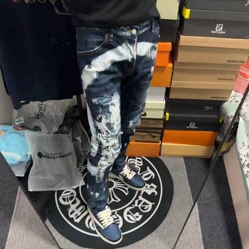 新款D2涂鸦字母潮流牛仔裤补丁破洞修身个性痞帅弹力泼墨小脚长裤