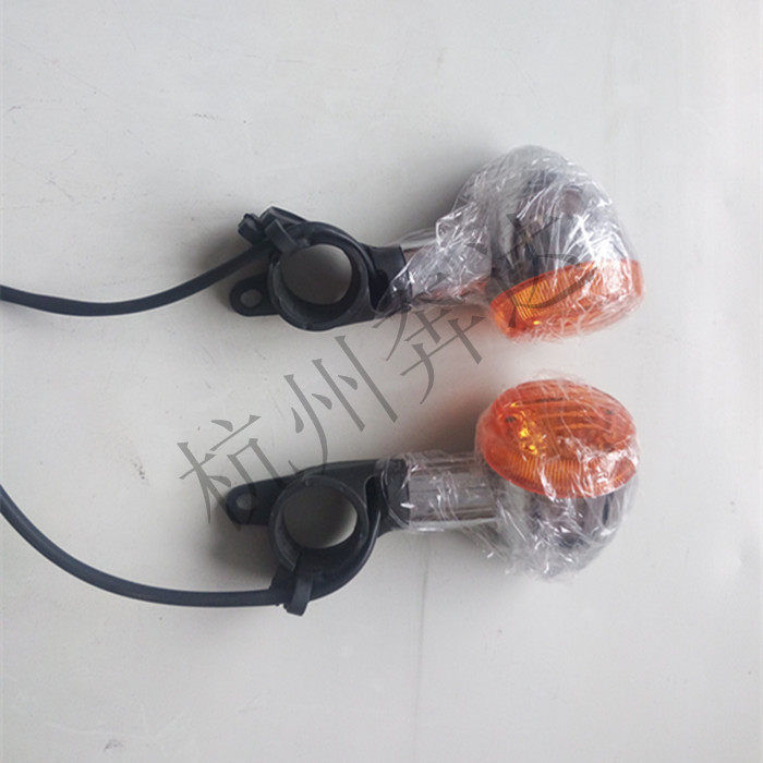 奔達摩托車250大地鷹王轉向燈裏程全球鷹超光太子前後轉向燈在類目 摩托車/裝備/配件, 摩托車配件, 摩托車車燈中 - 來自Buy2taobao.com提供專業的淘寶代購服務