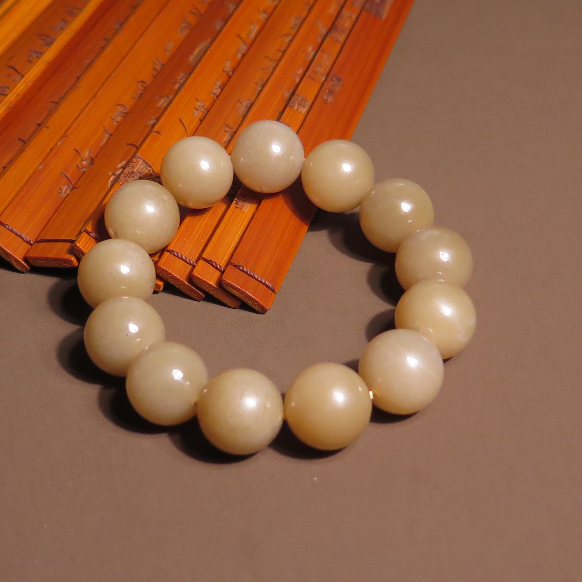 亏爆方言精品和田玉收藏级新疆且末高糖高脂糖玉卡16mm圆珠手串X7