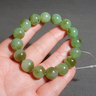 嗨翻天方言和田玉俄罗斯老坑料温润猕猴桃碧玉带糖12mm手串手链X1