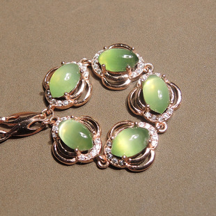 震惊了方言品牌和田玉精品佩戴级俄罗斯老料碧玉猫眼银镶玉手链h0