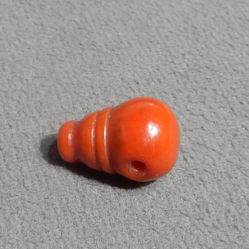 原石料柿子红巨细红玛瑙三通配饰