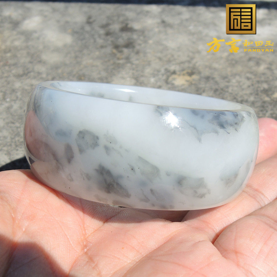 方言精品和田玉珍藏级新疆青花籽料厚重特色55口径宽边豪华手镯f