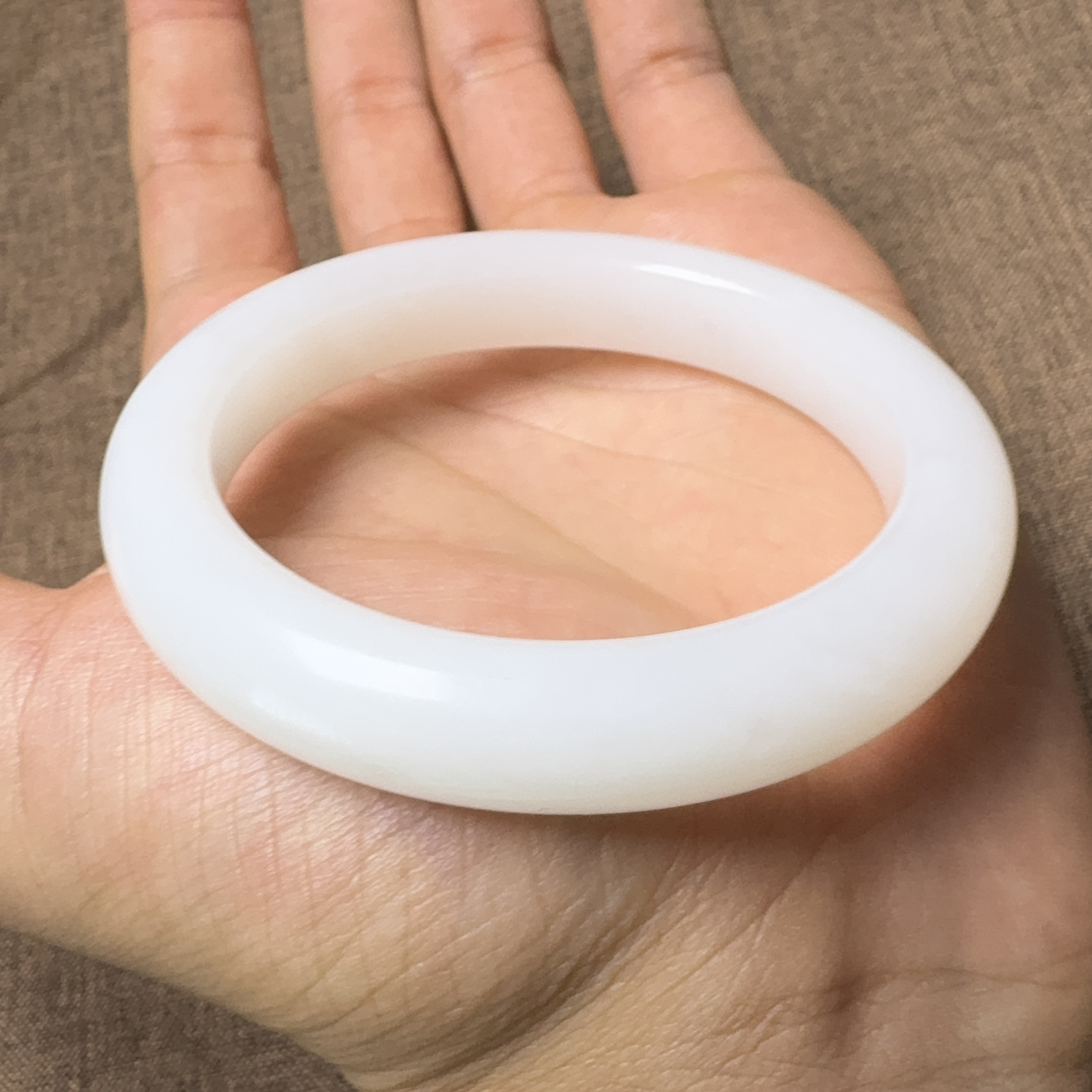 美美哒方言和田玉佩戴级新疆细腻油润且末料羊脂白玉卡53mm手镯X5