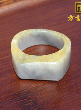 新疆黄沁皮青花籽料20mm戒指扳指