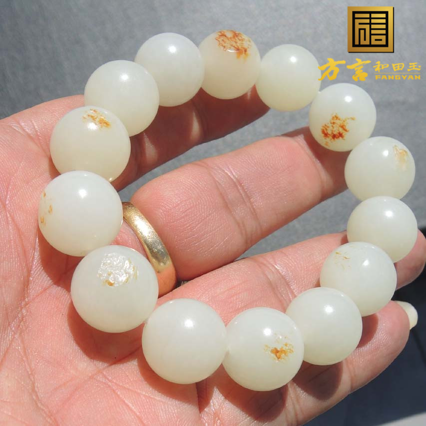 珍藏级新疆古河道一丹顶红羊脂玉