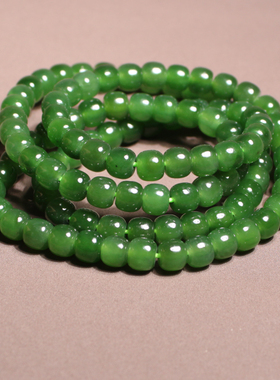 俄罗斯老坑油润细腻碧玉辣绿手串