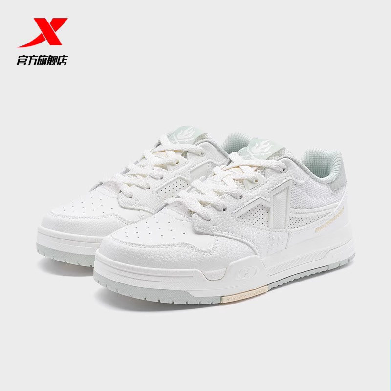 特步低帮经典女板鞋夏季新款运动鞋百搭小白鞋休闲鞋976218310043