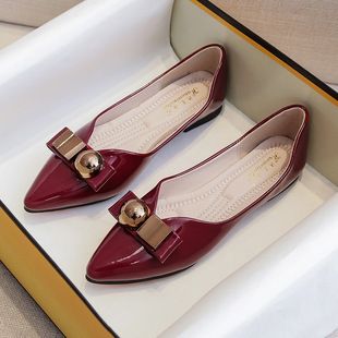 红色尖头平底单鞋女夏季配裙子浅口软底大码41一43瓢鞋小码33 34