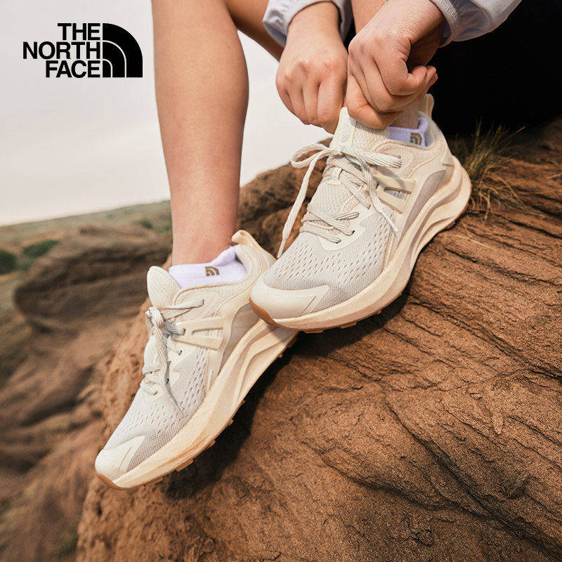 TheNorthFace北面徒步鞋女士秋冬新款户外运动轻便防滑登山鞋7W5Q