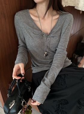 韩国ONE12668 春夏新款时尚百搭V领扭结长袖T恤女轻薄显瘦上衣one