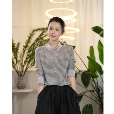 条纹减龄针织上衣女时尚百搭T恤
