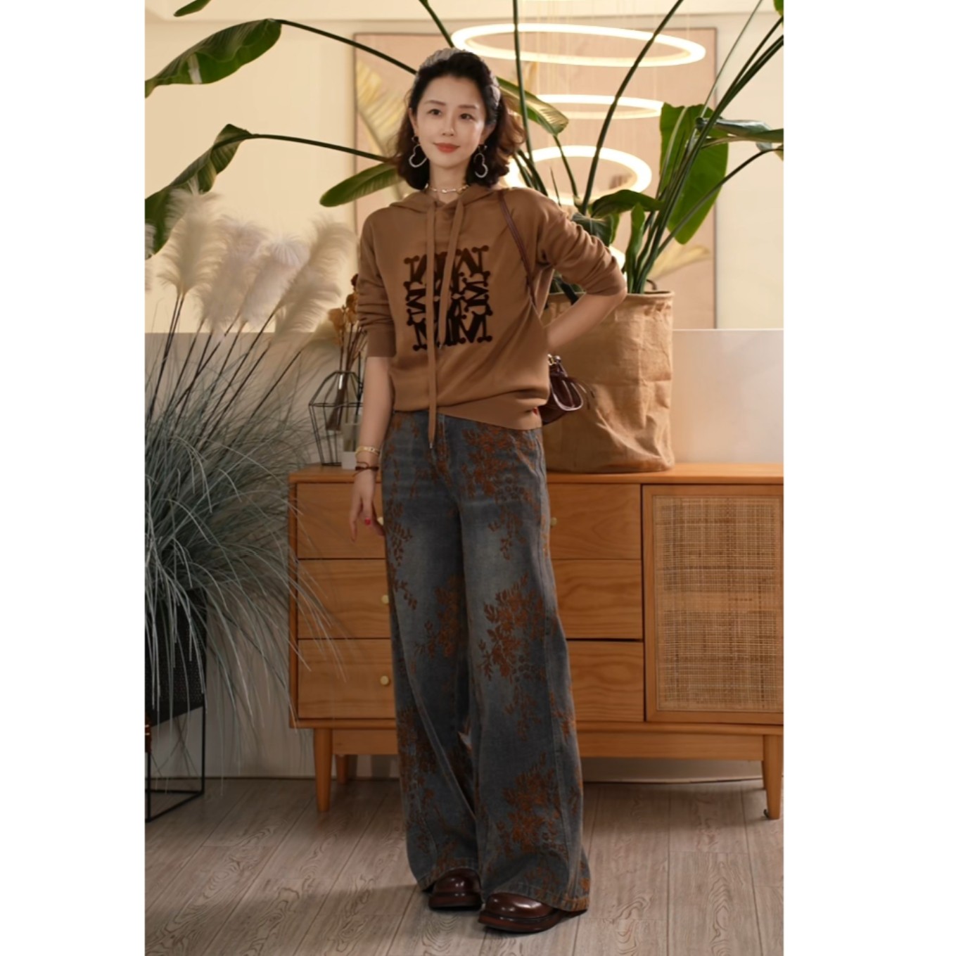 X【叭哒不惑】梨形裤 棉复古刺绣植绒设计感牛仔裤女百搭显瘦裤子