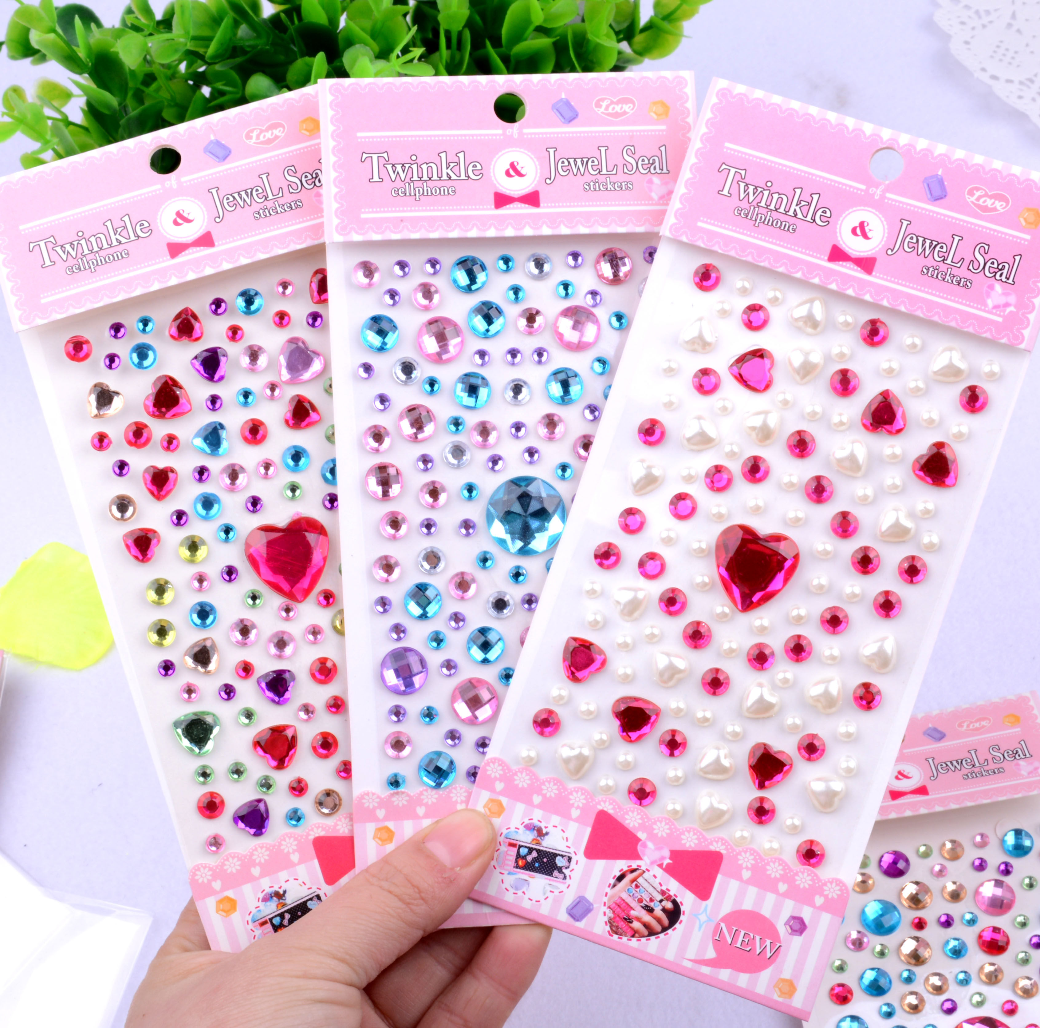 儿童diy宝石贴水钻贴钻石贴手工珍珠贴带背胶贴画亚克力爱心贴纸