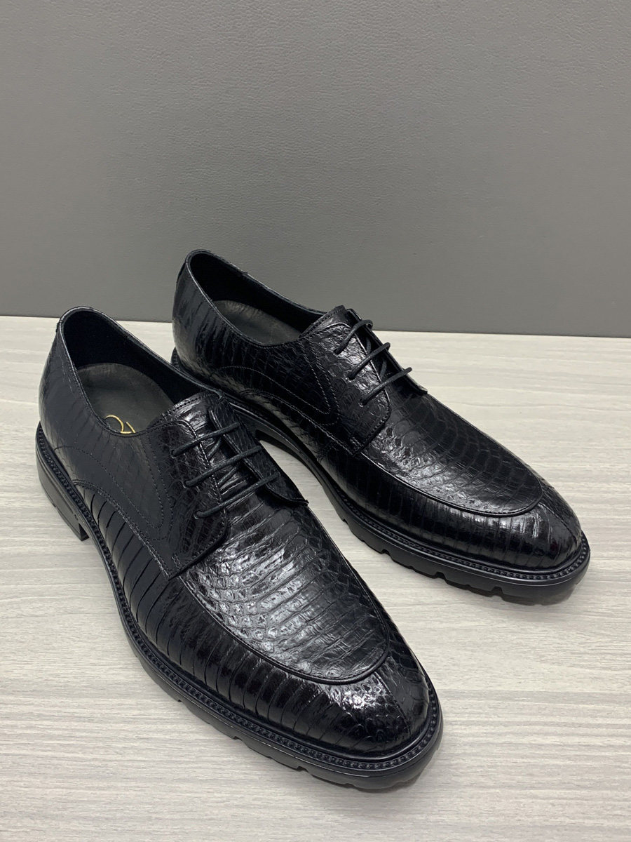 商场撤柜 进口蛇皮系带商务正装皮鞋男时尚英伦风轻质耐磨底单鞋