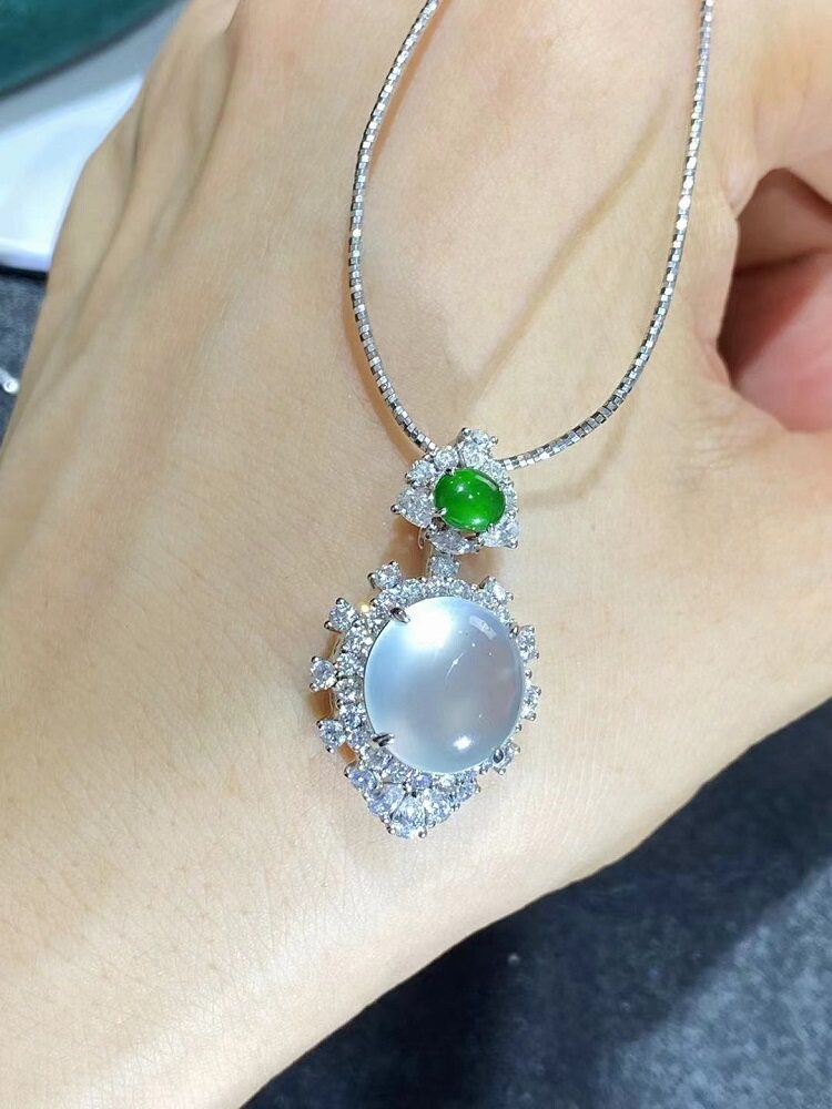 现货天然翡翠a货冰种高冰起钢蛋面吊坠种老起光18k金天然钻石颈饰