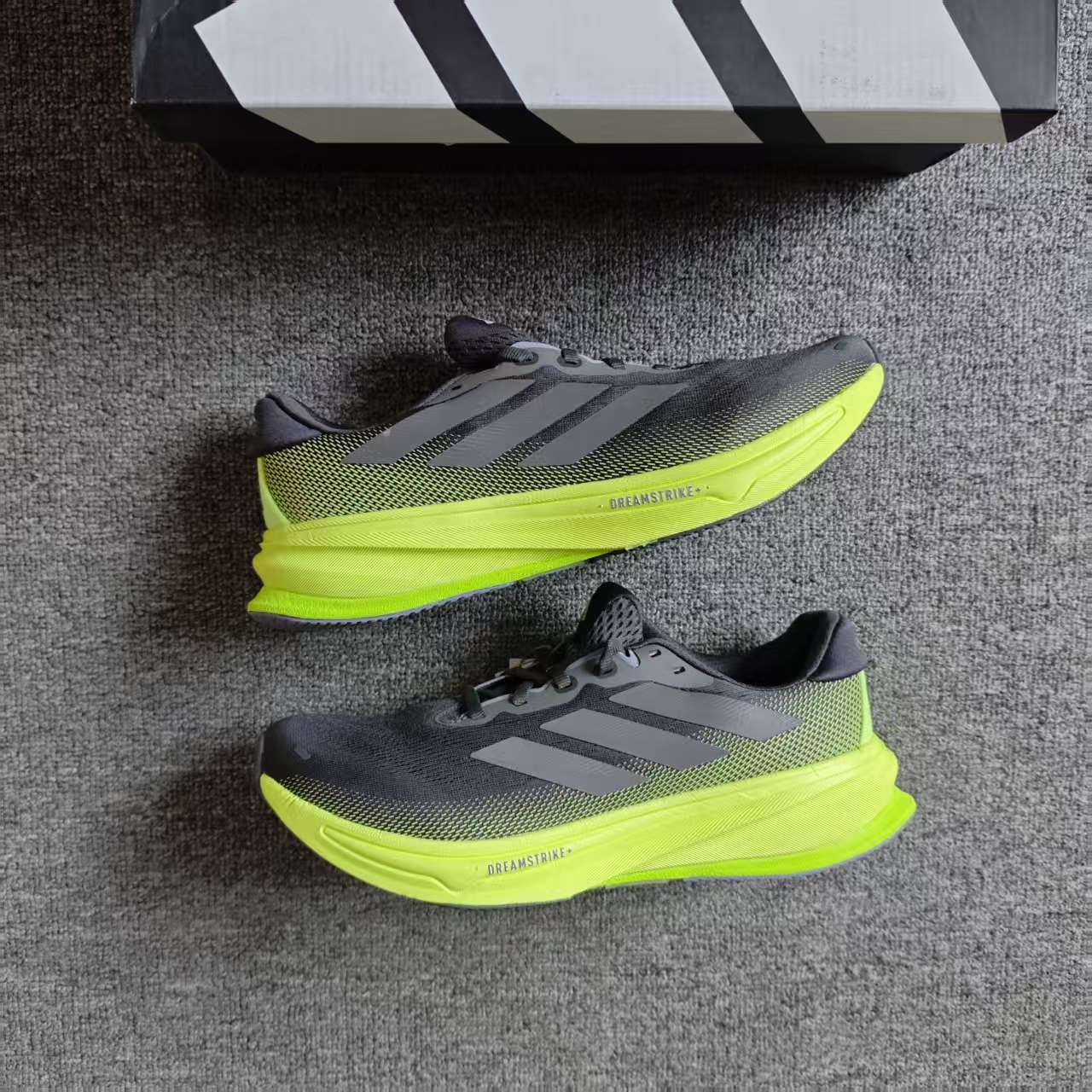 ADIDAS阿迪达斯SUPERNOVA RISE 2男子训练运动休闲跑步鞋JS4263图片