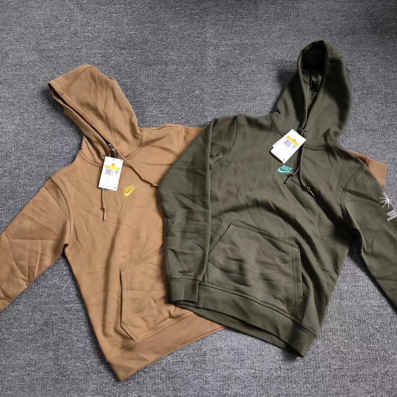 小LOGO加绒连帽卫衣套头衫