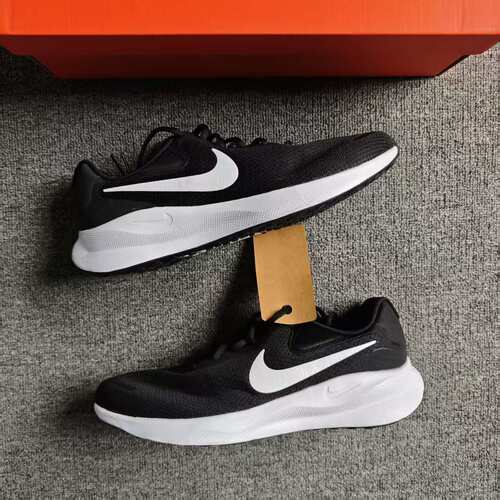 NIKE耐克 REVOLUTION 7 WIDE男子轻便透气休闲跑步鞋FB8501-002