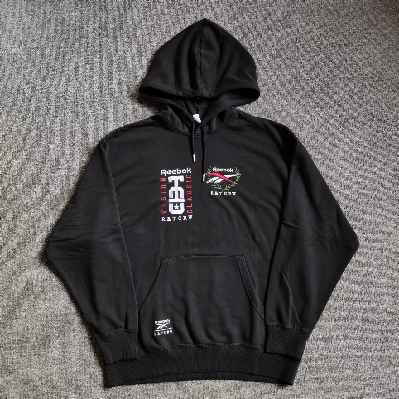 Reebok浪漫皇冠联名情侣款卫衣