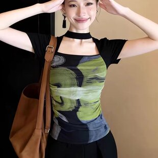 黑绿晕染挂脖方领收腰修身显瘦短袖t恤女2026新款夏季设计感上衣