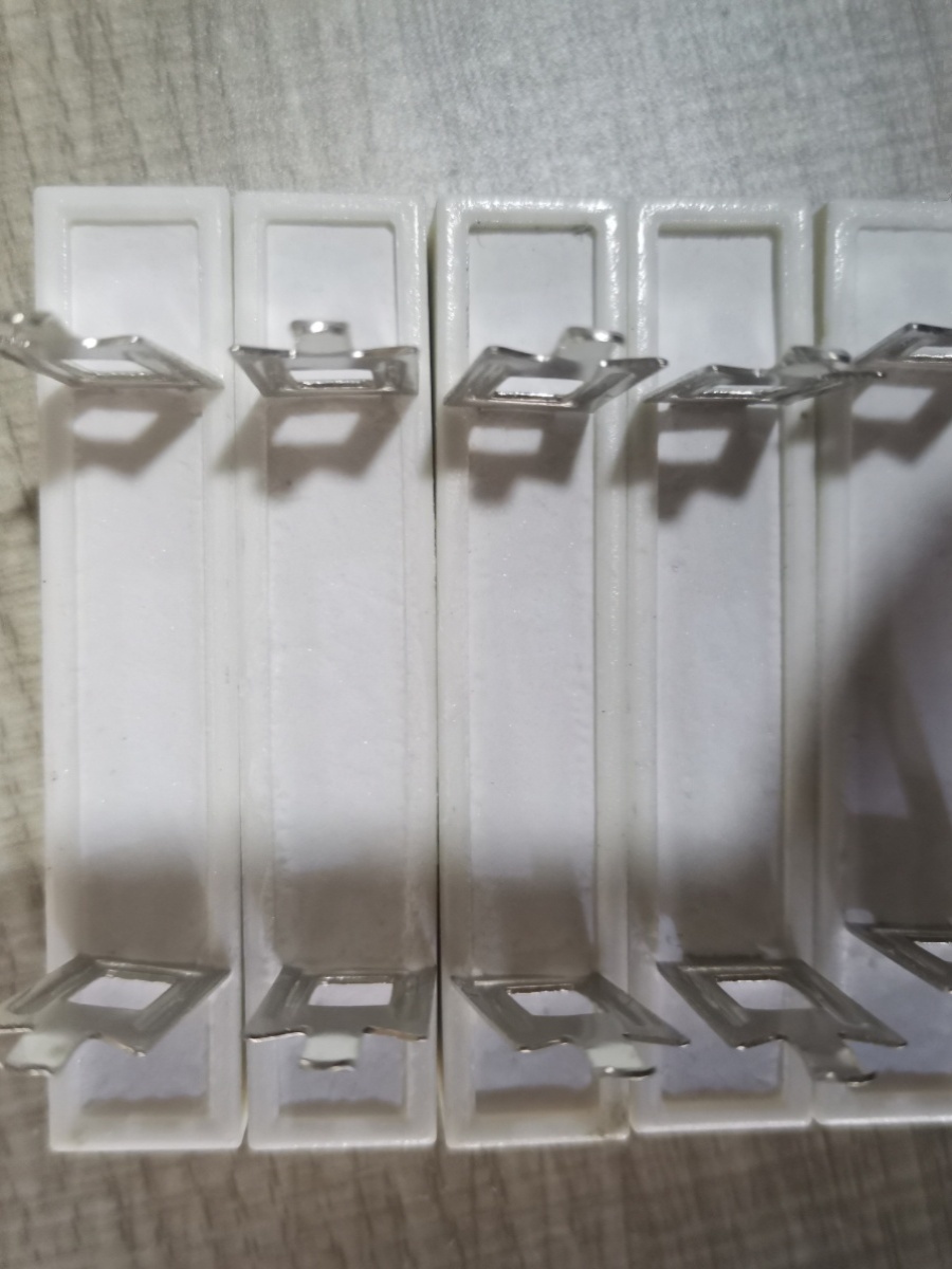 水泥电阻3型卧式5W 7W10W 15W 20W 25W 0.68R 6.8R 68R 680R 6.8K