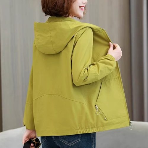 2025春秋款新款休闲连帽夹克春秋百搭大码洋气宽松女士韩版短外套