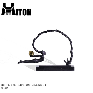 金属装饰现代客厅飞行人物