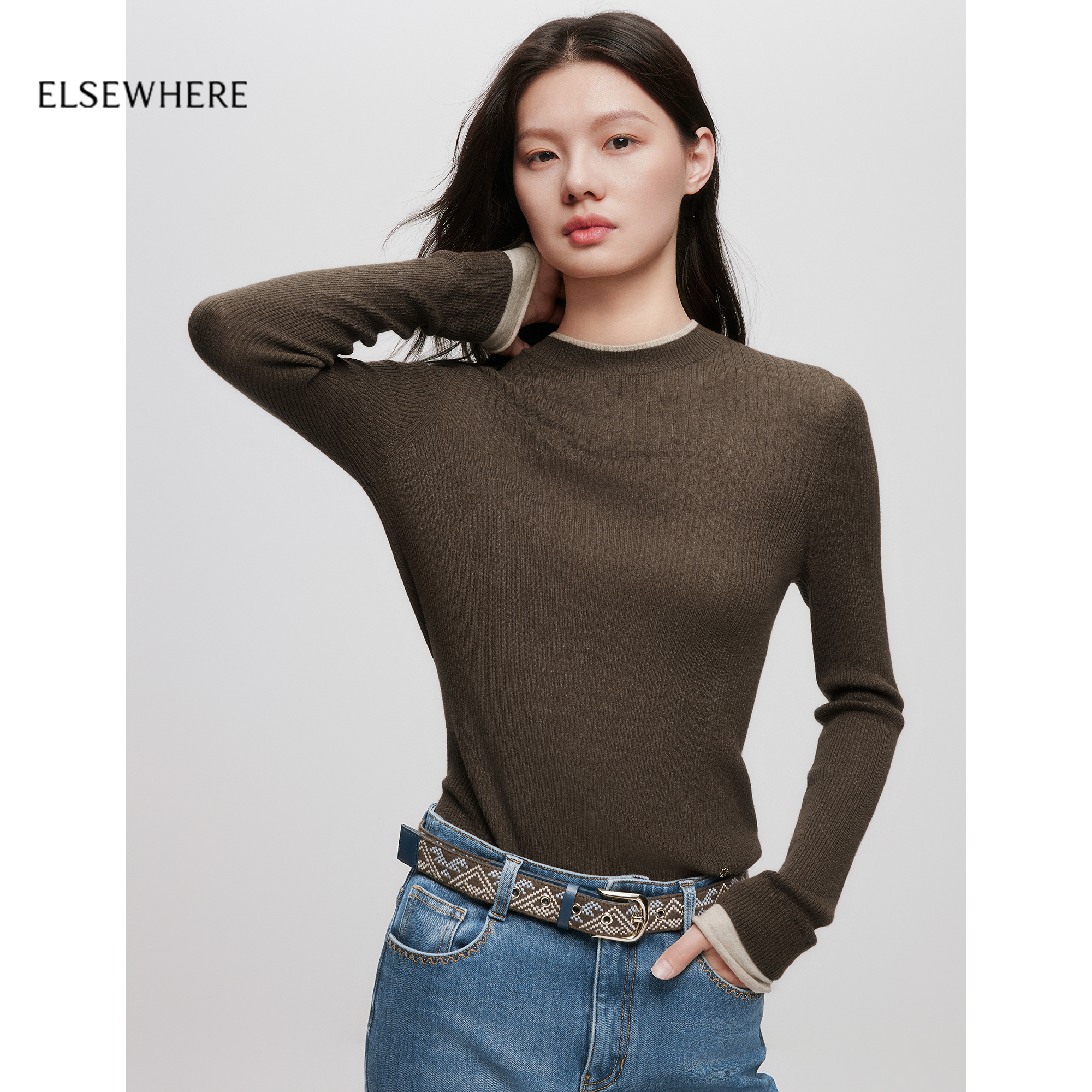 珂思撞色半高领坑条打底衫