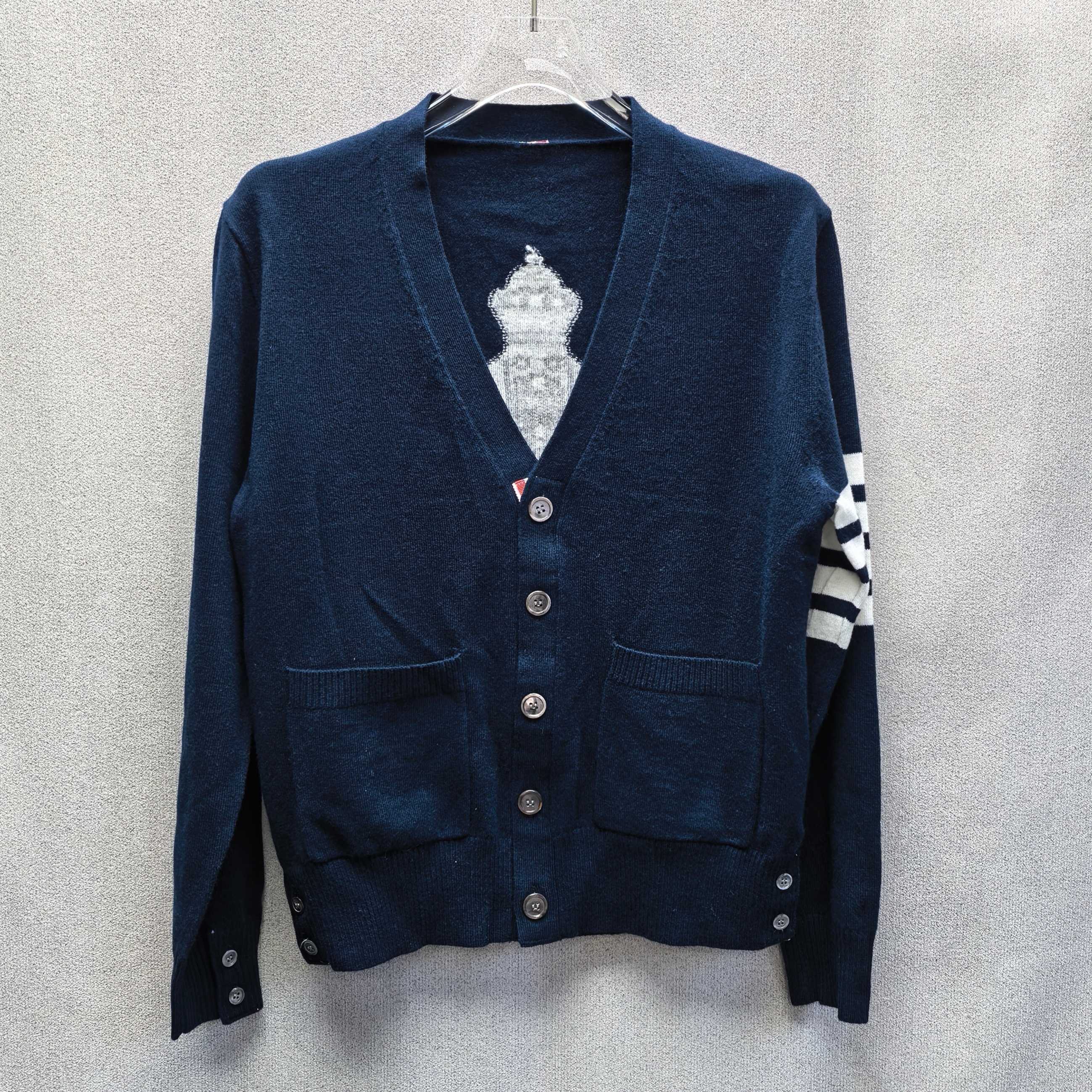 2025早秋新款TB风四道杠针织开衫女学院风撞色V领短款毛衣外套潮