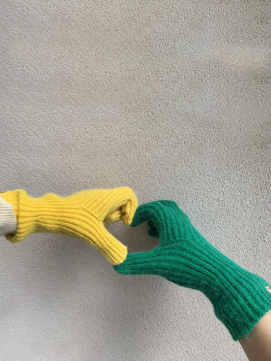 WINTER POINTS CUTE INS WOOL KNITTED GLOVES WINTER WOMENS CYCLING WARM EXPOSED TWO-FINGERED JAPANESE MENS AND WOMENS GLOVES