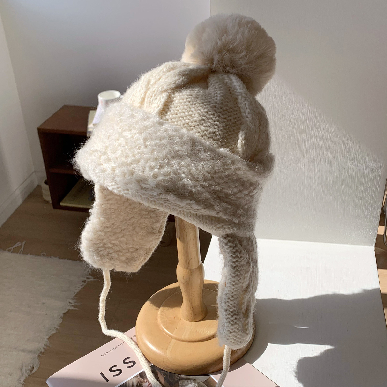 加绒加厚麻花毛线针织帽子女秋冬防寒骑车护耳保暖球球雷锋帽