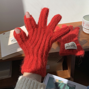 可爱宽松粗毛线针织手套女冬季保暖可触屏露指羊毛混纺分指大手套