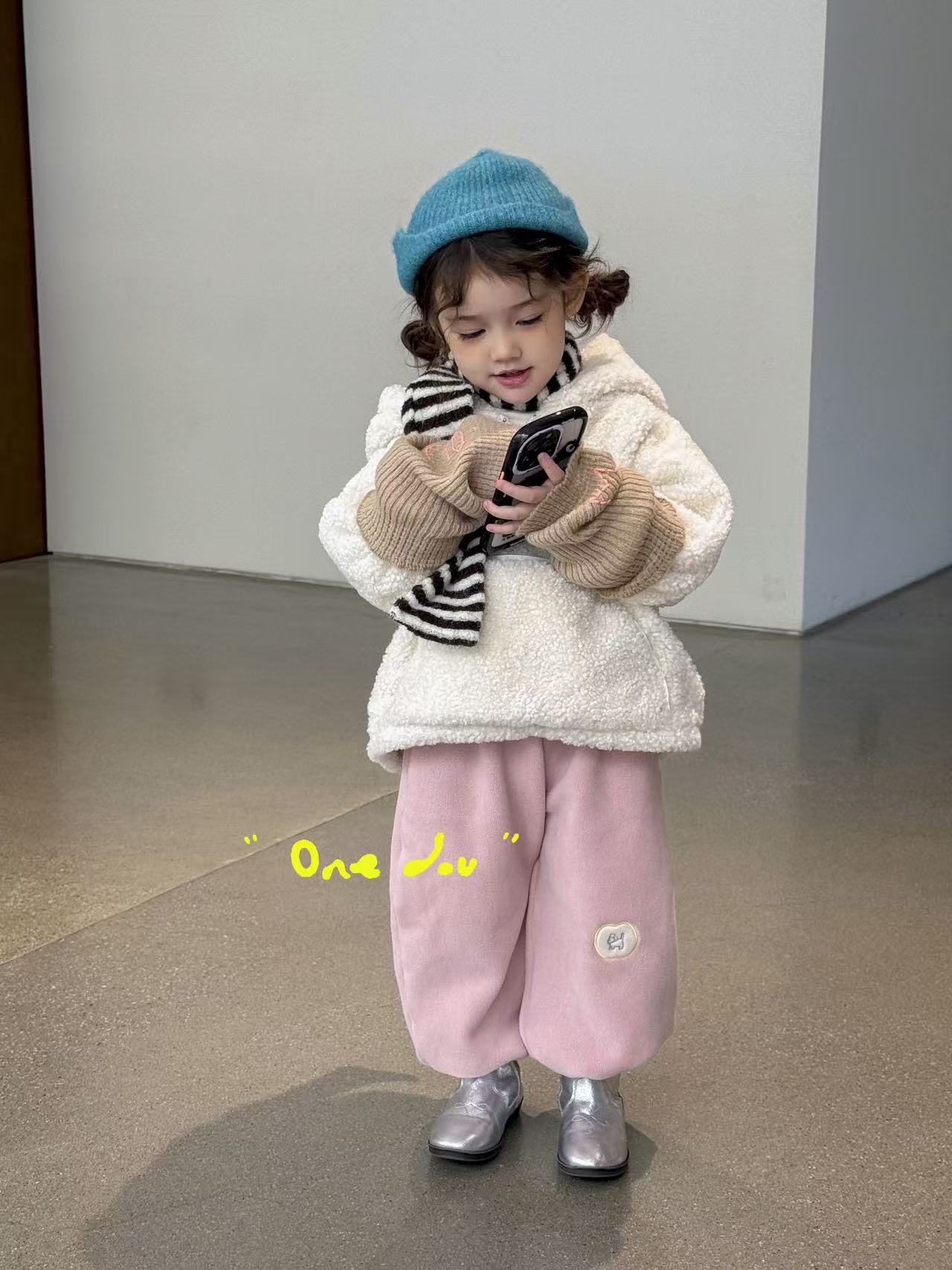 品牌童装冬季新品儿童套装 韩版女童毛毛连帽加绒上衣裤子