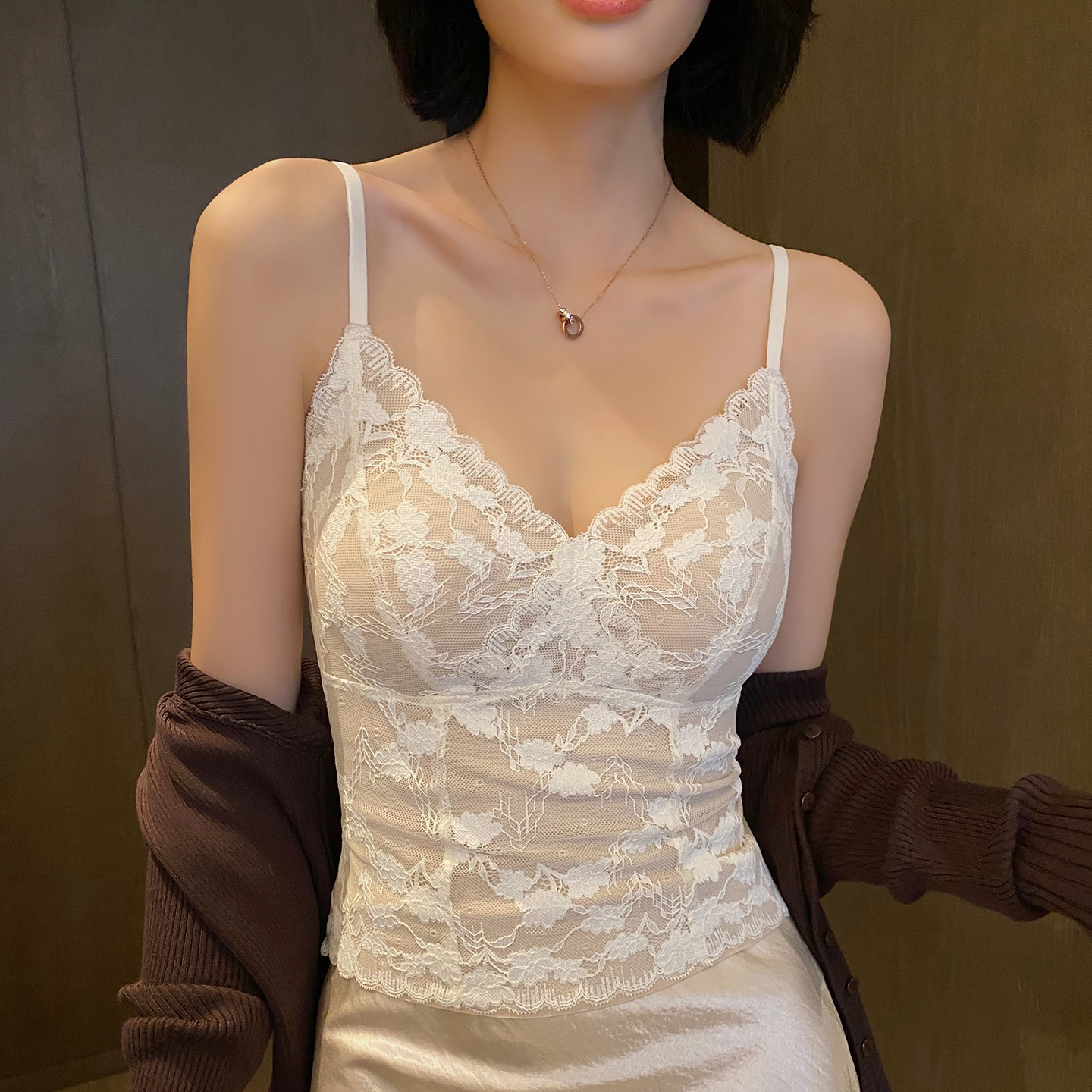 保暖背心女带胸垫一体式内衣2025新款秋冬法式蕾丝内搭吊带打底衫